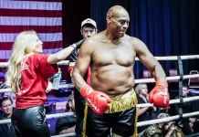 61 Yaşındaki Oliver McCall Sağlık Endişelerine Rağmen Ringlere Dönüyor 61 Yaşındaki Oliver McCall Sağlık Endişelerine Rağmen Ringlere Dönüyor